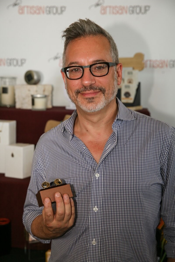 Jeremy Podeswa at GBK Gifting Suite with Chelsea Bond Jewelry cufflinks