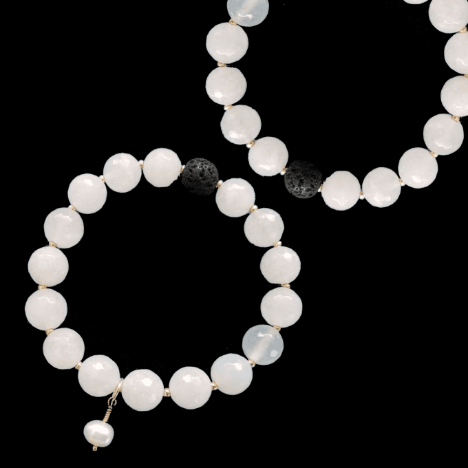 aromatherapybracelet 1 aromatherapy bracelet