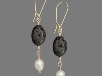 Aromatherapy earrings with lava beads